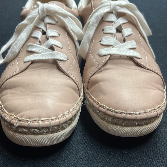 Universal Thread shoes size 7 great condition. - Picture 7 of 14